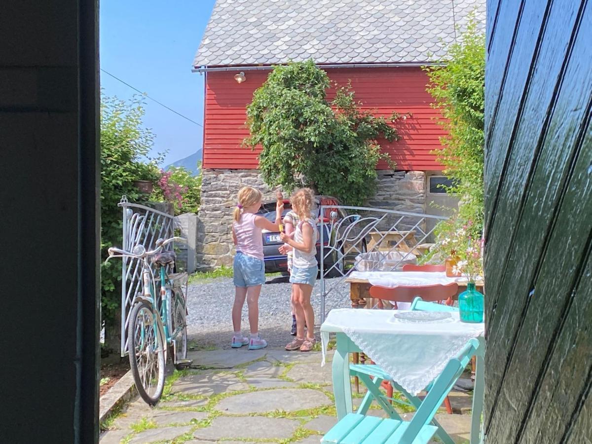Kraen Gard Villa Larsnes Екстериор снимка